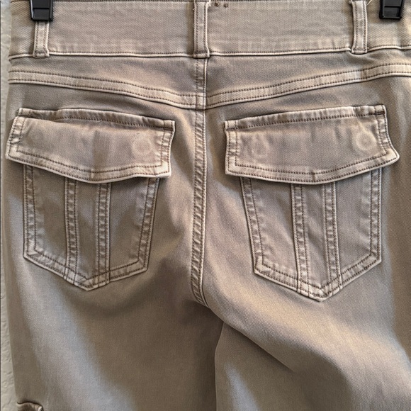 Spanx Dune Grey Stretch Twill High Rise Ankle Skinny Cargo Pants Size Medium - Picture 6 of 8